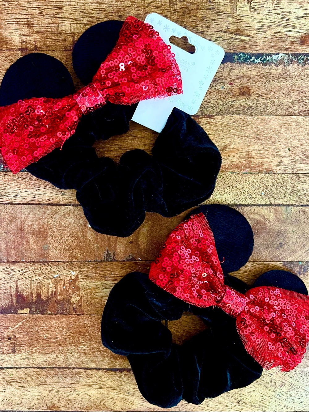 Set of 2 New Minnie Mouse Ears CUTE Black Velvet Red Sequin Hair Scrunchies NWT